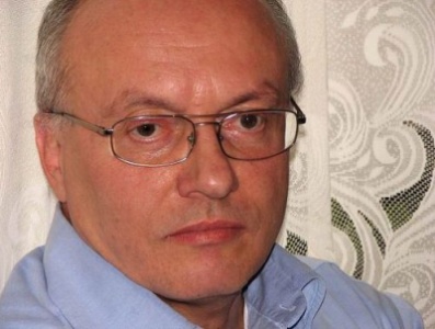 Dr. Csapó János